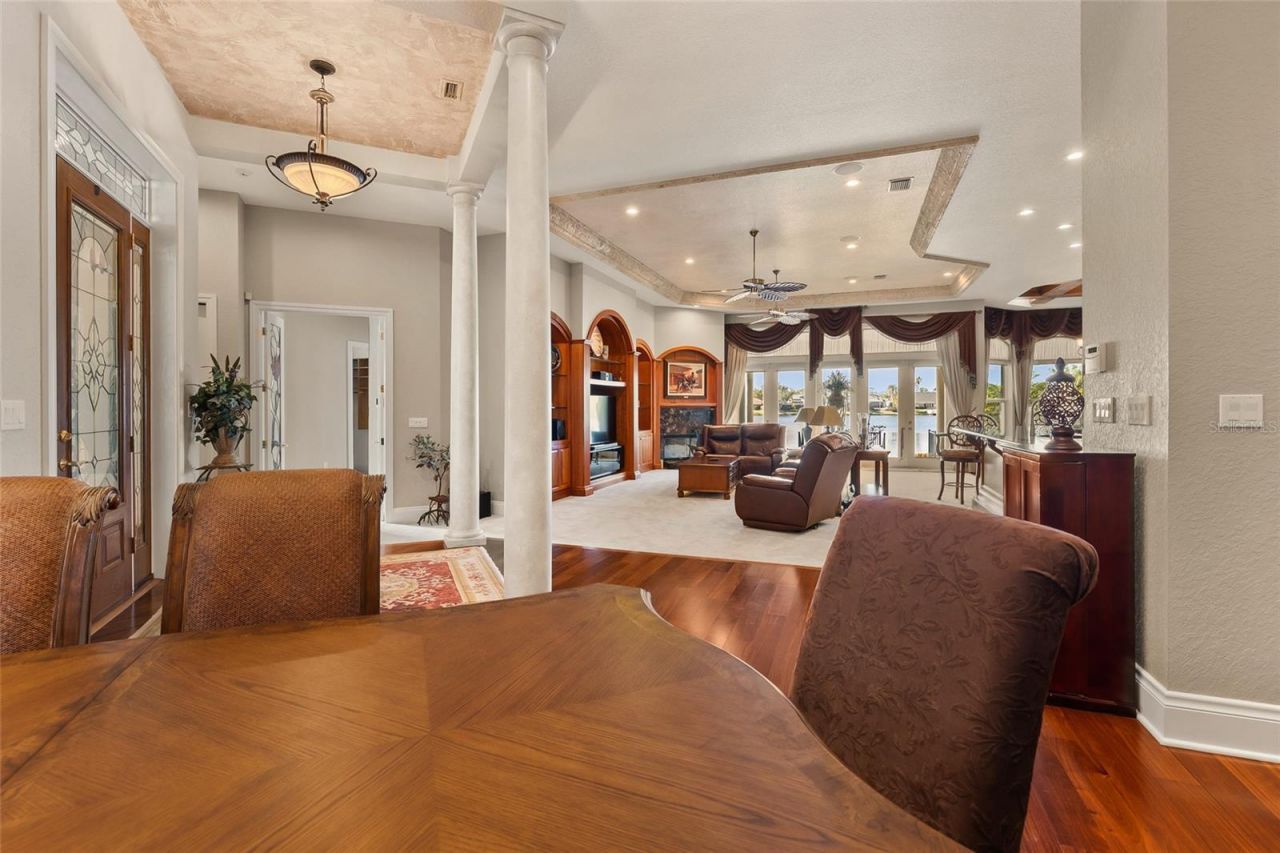 8402 Tallahassee Drive Ne, Saint Petersburg, FL 33702 Photo