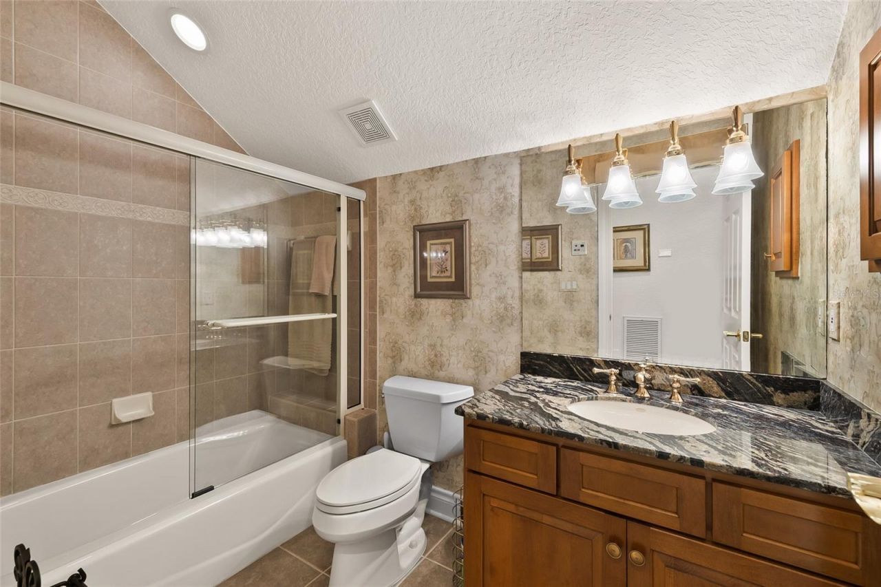 8402 Tallahassee Drive Ne, Saint Petersburg, FL 33702 Photo