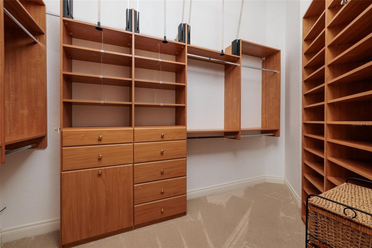 8402 Tallahassee Drive Ne, Saint Petersburg, FL 33702 Photo