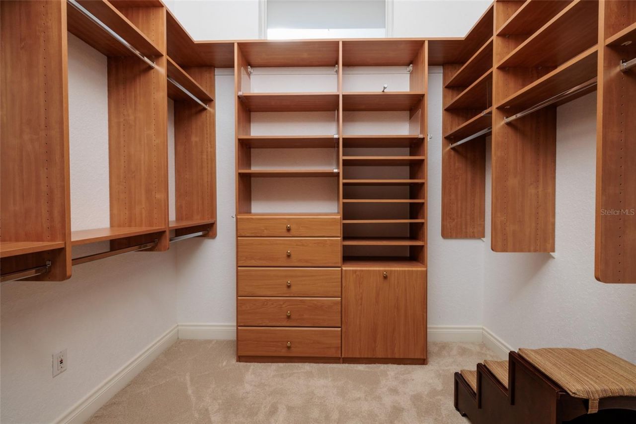 8402 Tallahassee Drive Ne, Saint Petersburg, FL 33702 Photo