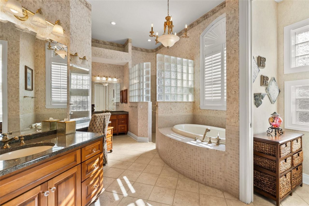 8402 Tallahassee Drive Ne, Saint Petersburg, FL 33702 Photo