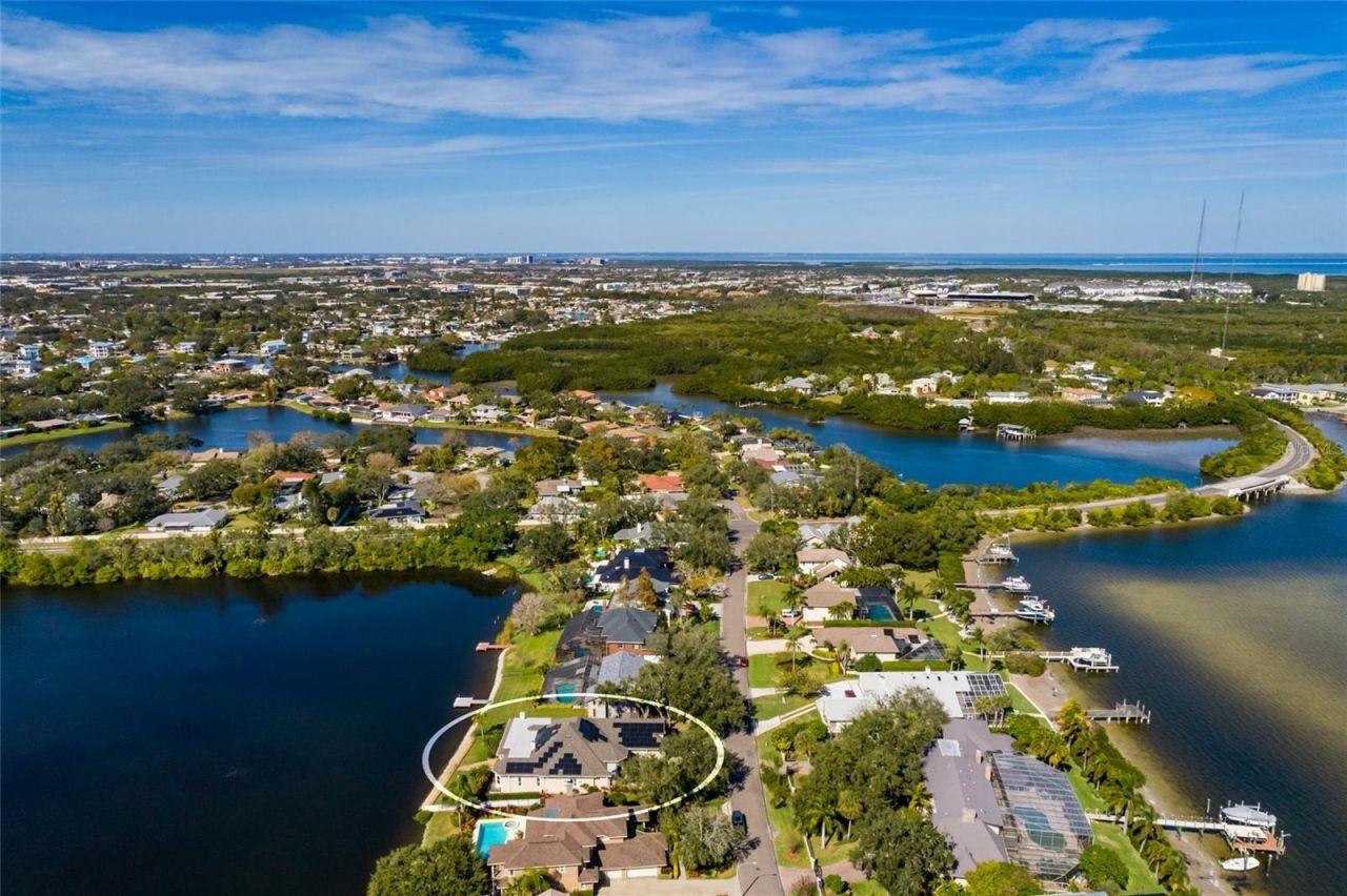 8402 Tallahassee Drive Ne, Saint Petersburg, FL 33702 Photo