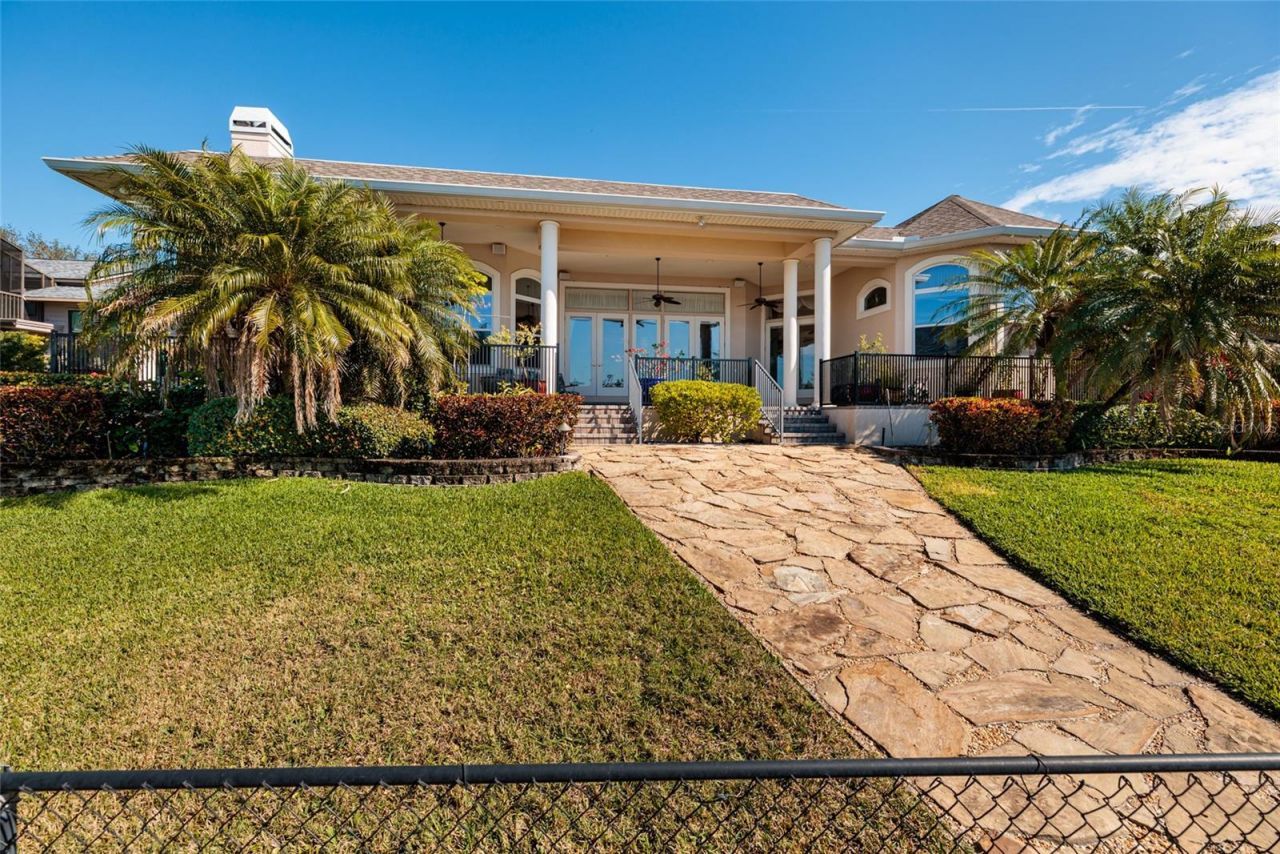 8402 Tallahassee Drive Ne, Saint Petersburg, FL 33702 Photo