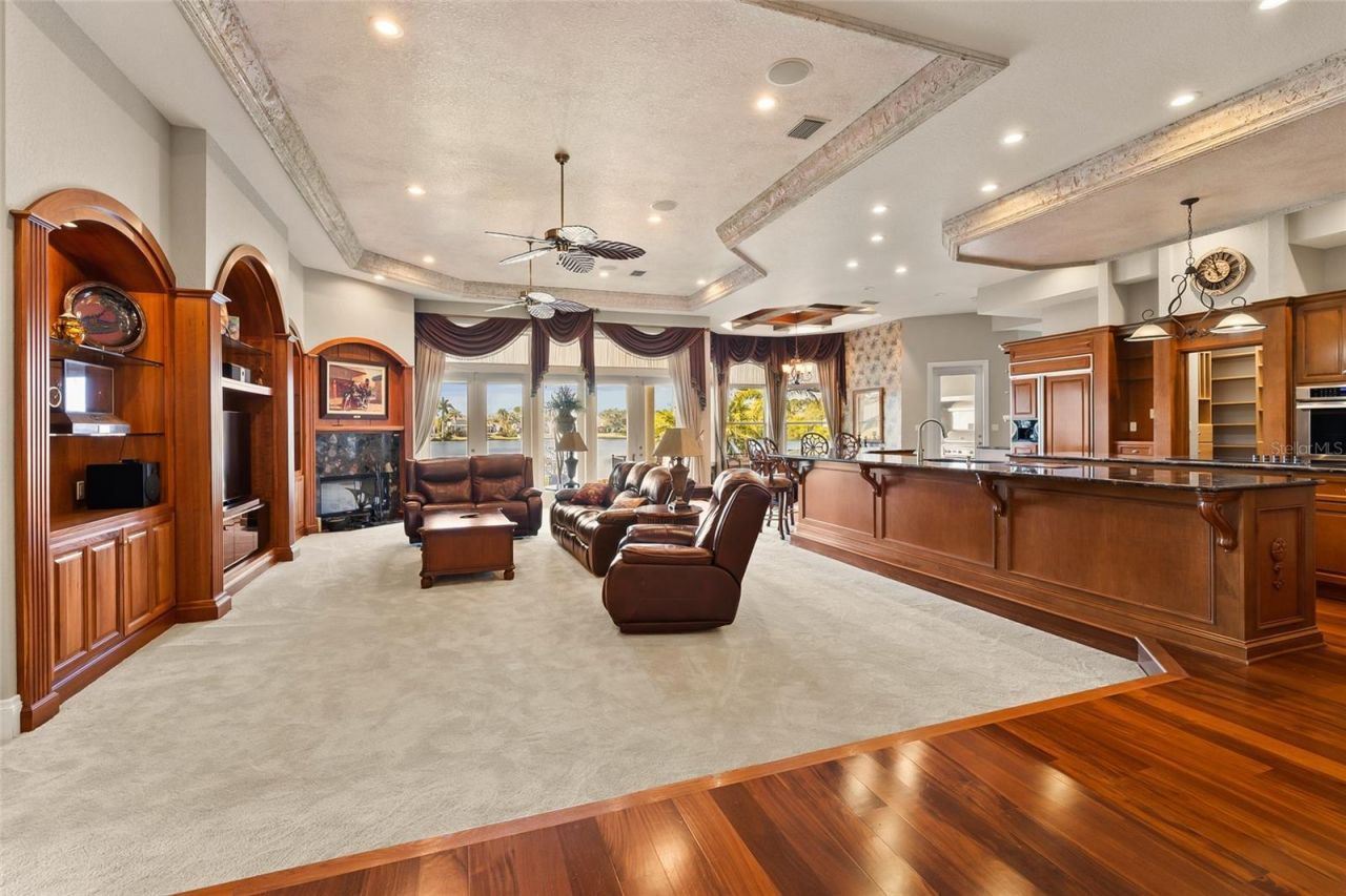 8402 Tallahassee Drive Ne, Saint Petersburg, FL 33702 Photo