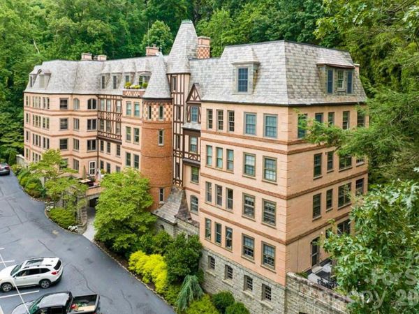 185 Macon Avenue, Unit 10B, Asheville, NC 28804