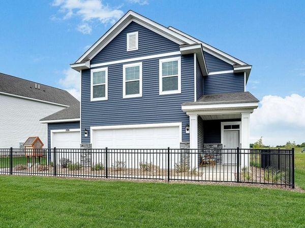 526 Goldenrod Trail, Waconia, MN 55387