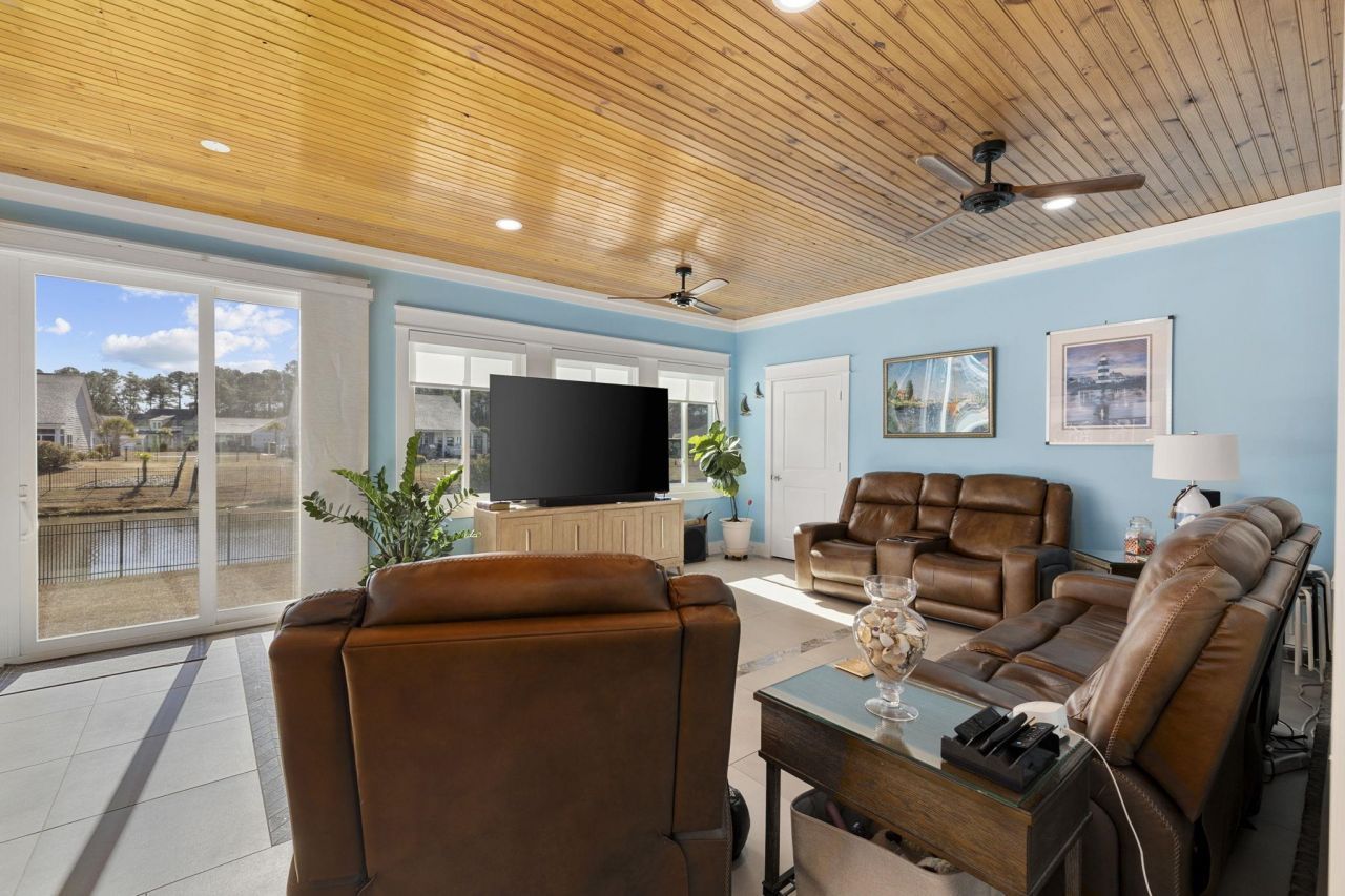 313 Babylon Pine Dr. Photo 14