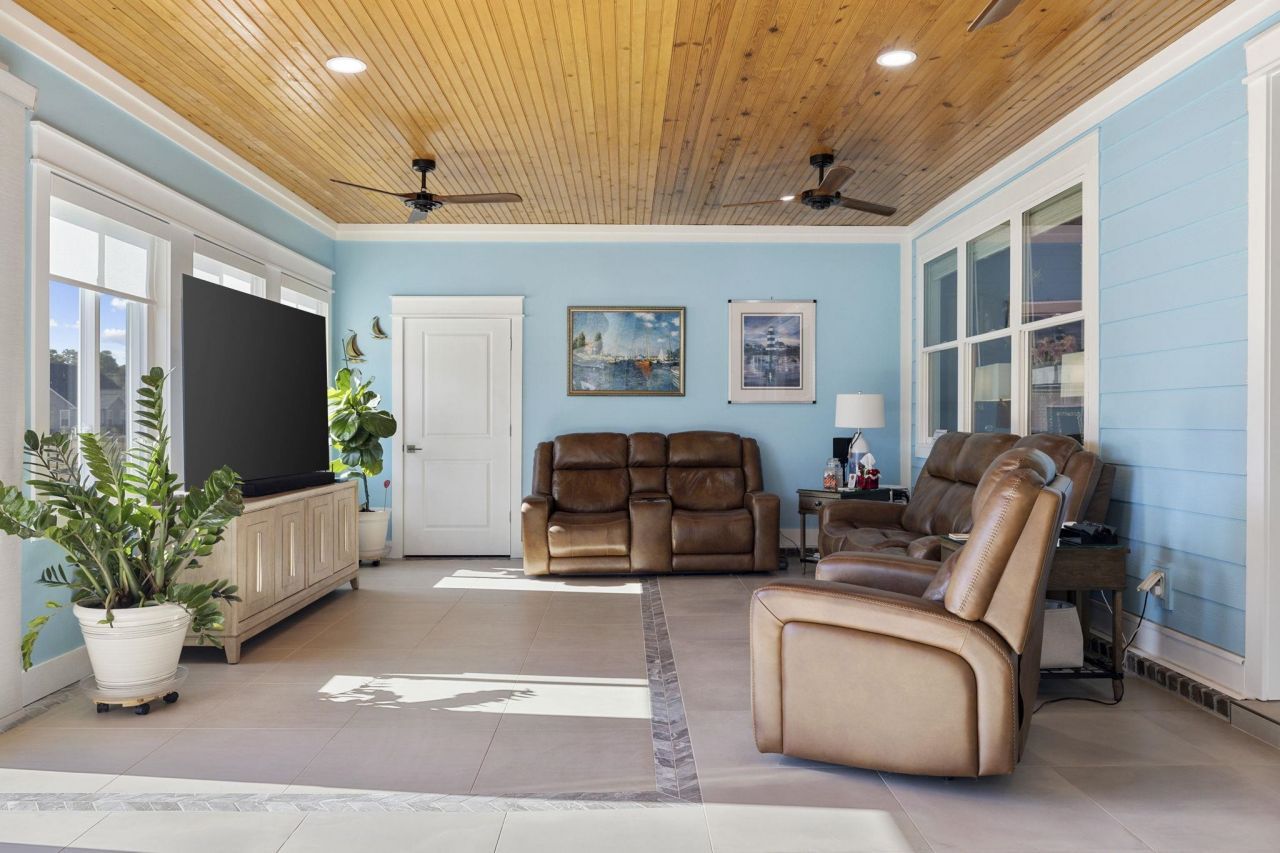 313 Babylon Pine Dr. Photo 15