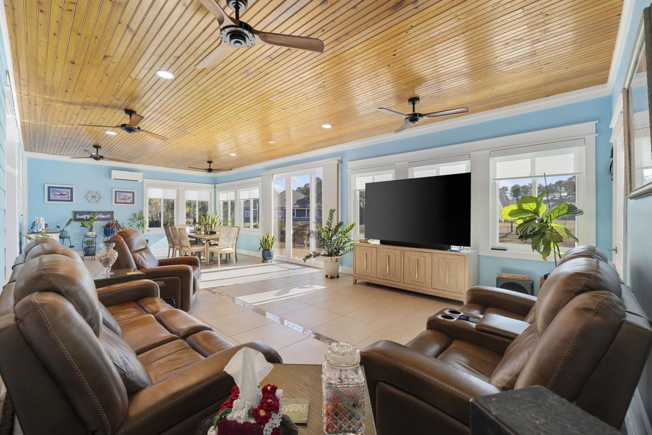 313 Babylon Pine Dr. Photo 16