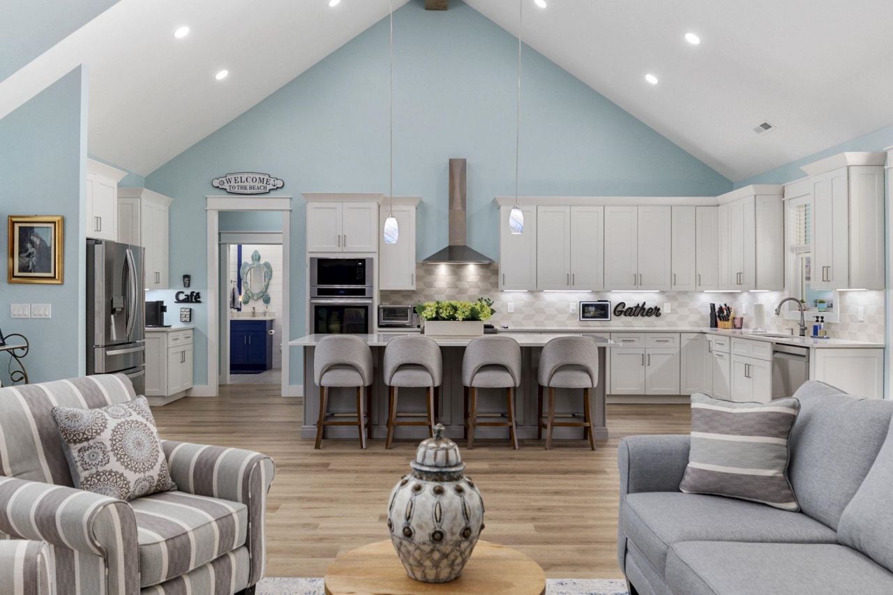 313 Babylon Pine Dr. Photo 7