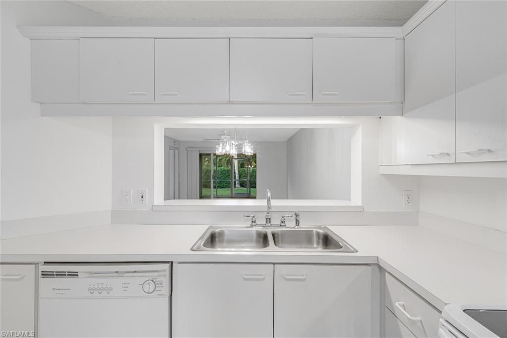 7761 Jewel Ln, Unit 103, Naples, FL 34109 Photo