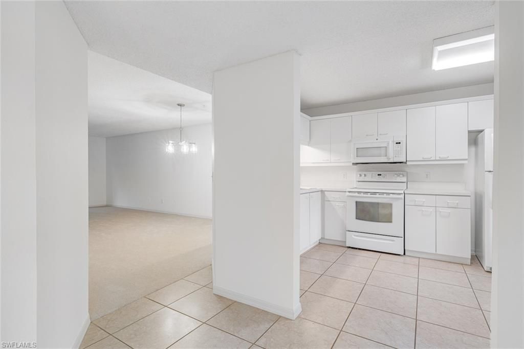 7761 Jewel Ln, Unit 103, Naples, FL 34109 Photo