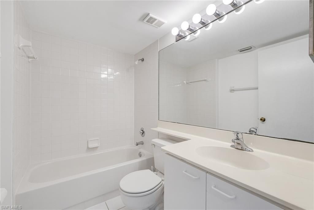 7761 Jewel Ln, Unit 103, Naples, FL 34109 Photo