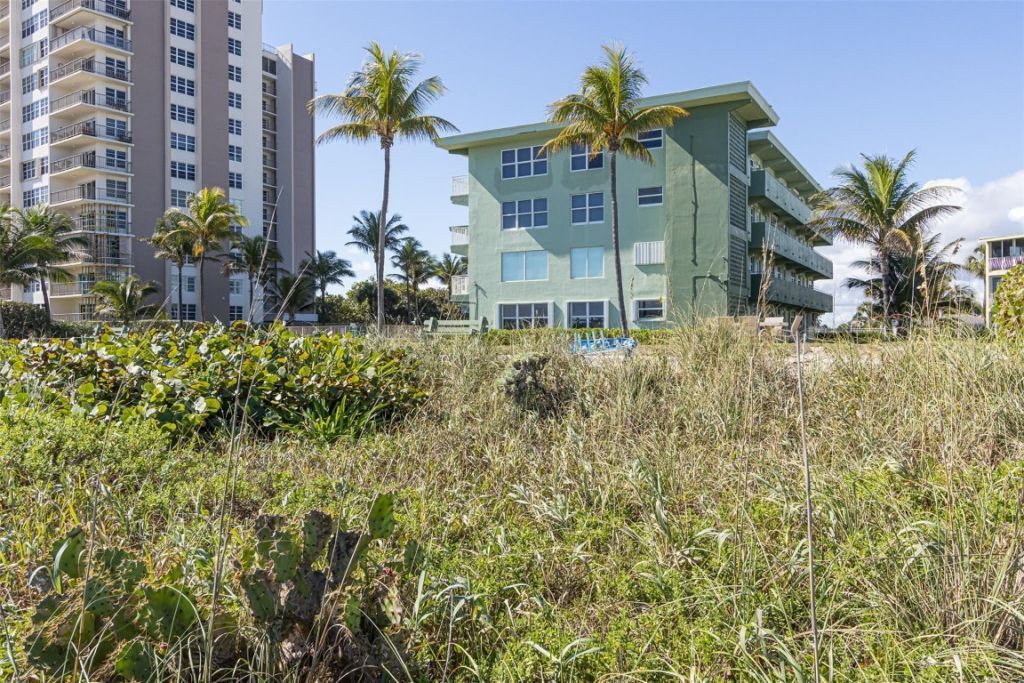 1035 Hillsboro Mile, Unit 33, Hillsboro Beach, FL 33062 Photo