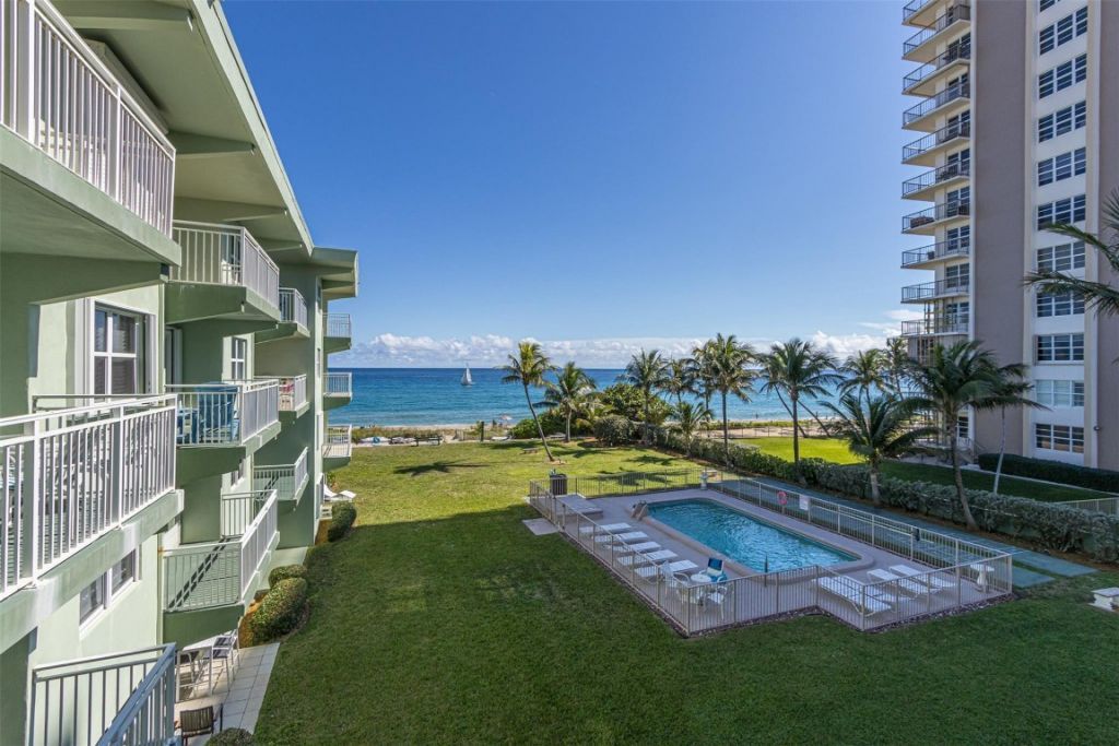 1035 Hillsboro Mile, Unit 33, Hillsboro Beach, FL 33062 Photo