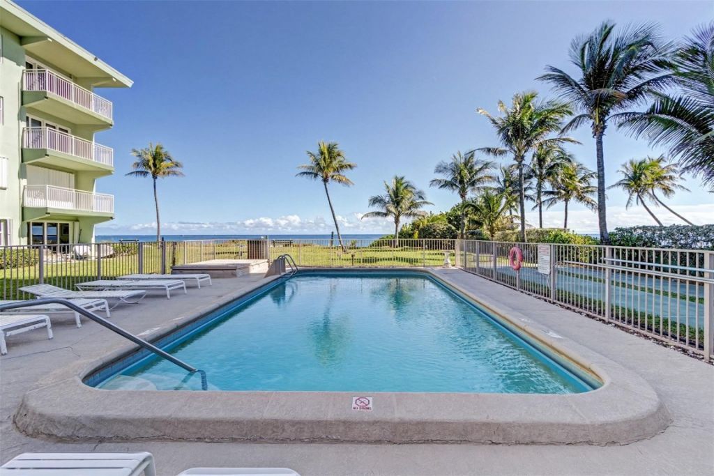 1035 Hillsboro Mile, Unit 33, Hillsboro Beach, FL 33062 Photo