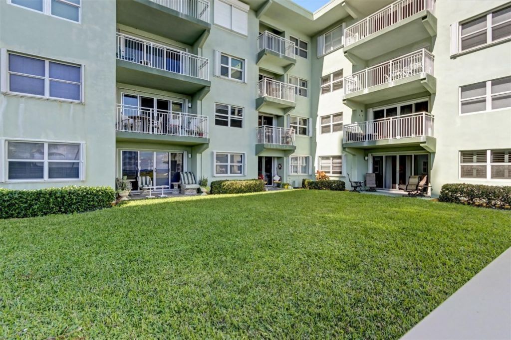 1035 Hillsboro Mile, Unit 33, Hillsboro Beach, FL 33062 Photo