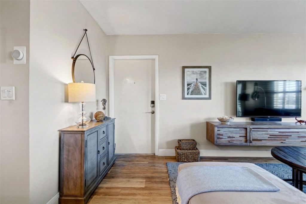 1035 Hillsboro Mile, Unit 33, Hillsboro Beach, FL 33062 Photo