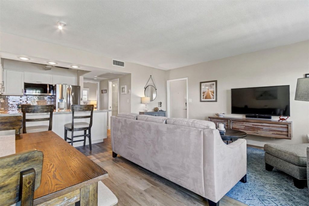 1035 Hillsboro Mile, Unit 33, Hillsboro Beach, FL 33062 Photo