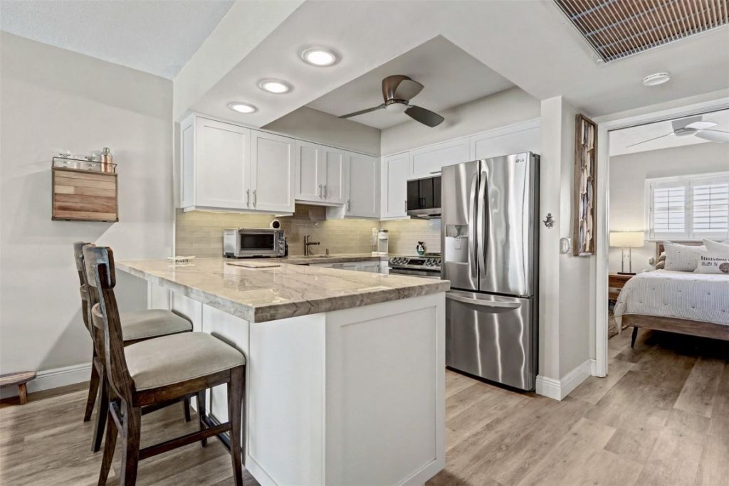 1035 Hillsboro Mile, Unit 33, Hillsboro Beach, FL 33062 Photo