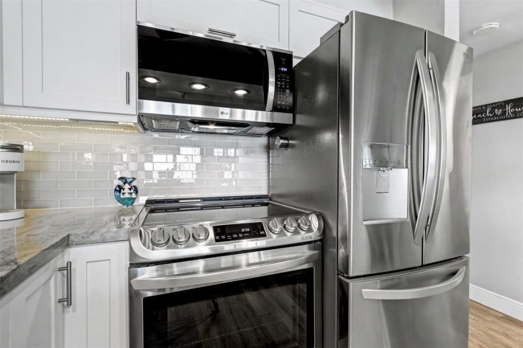 1035 Hillsboro Mile, Unit 33, Hillsboro Beach, FL 33062 Photo