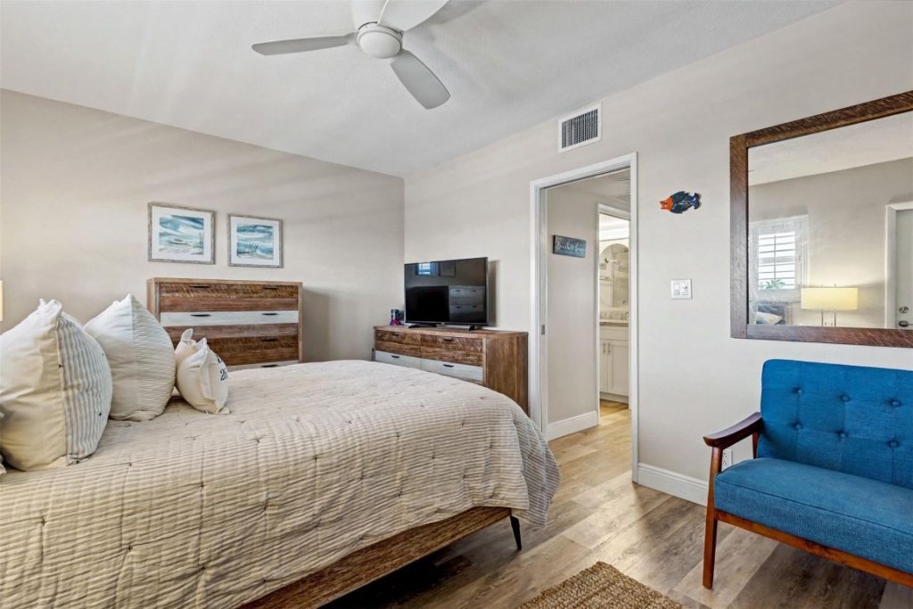 1035 Hillsboro Mile, Unit 33, Hillsboro Beach, FL 33062 Photo