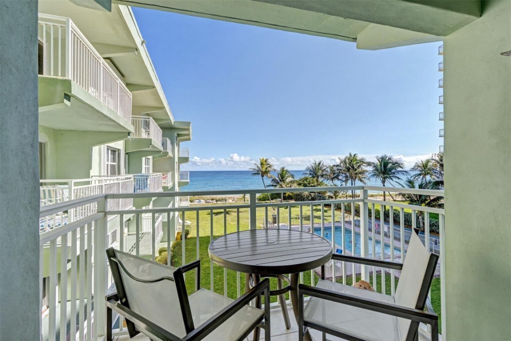 1035 Hillsboro Mile, Unit 33, Hillsboro Beach, FL 33062 Photo