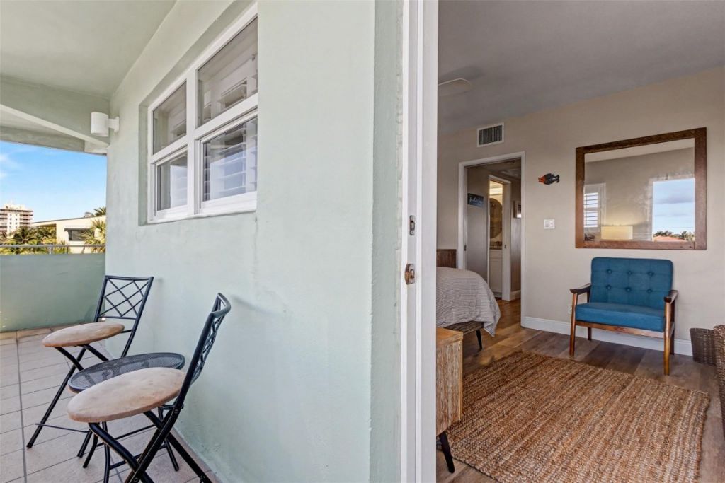 1035 Hillsboro Mile, Unit 33, Hillsboro Beach, FL 33062 Photo