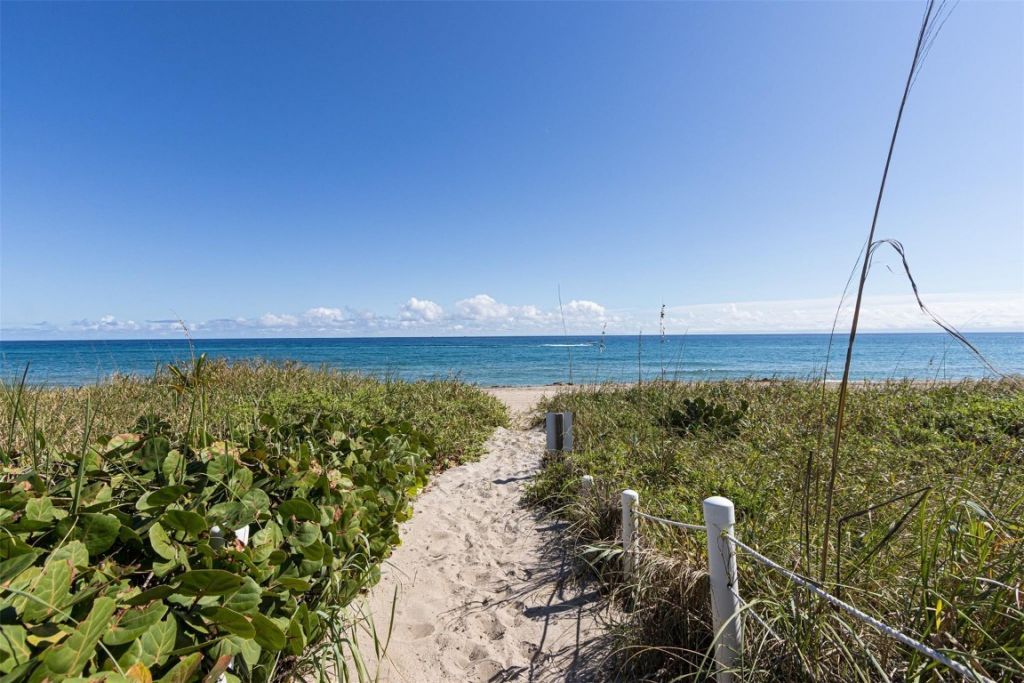 1035 Hillsboro Mile, Unit 33, Hillsboro Beach, FL 33062 Photo