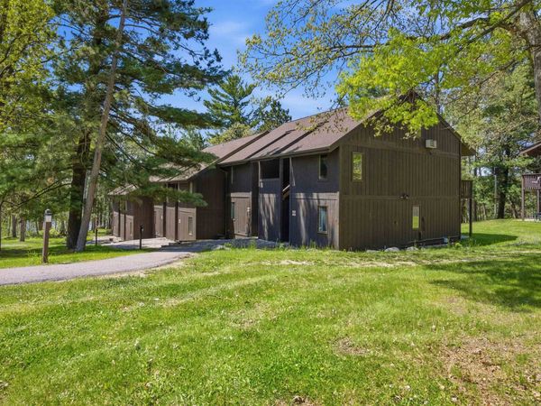 8 Aspen Trail Trail, Unit 8, Wisconsin Dells, WI 53965