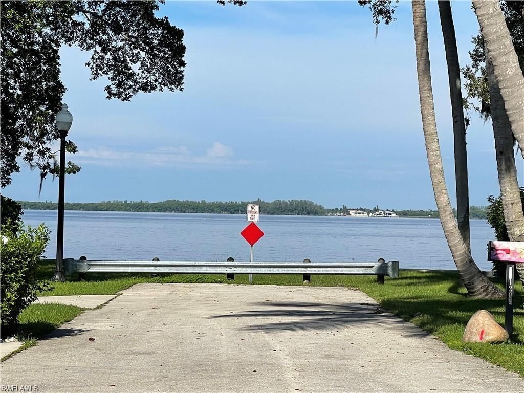 1223 Coconut Dr , Fort Myers, FL 33901 Photo