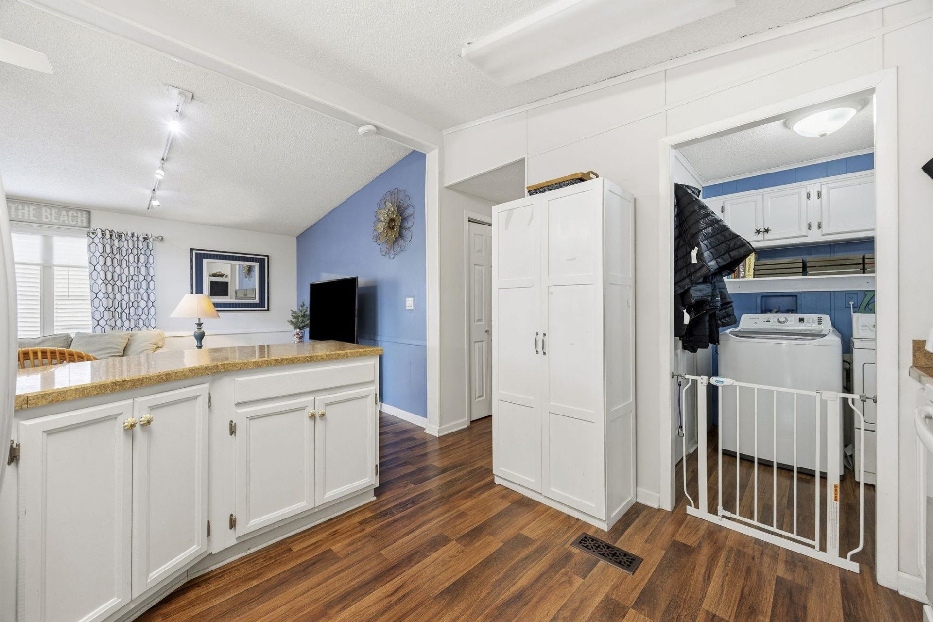 1802 Sunrise Dr. Photo 14