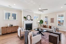 603 Blueway Avenue photo 4