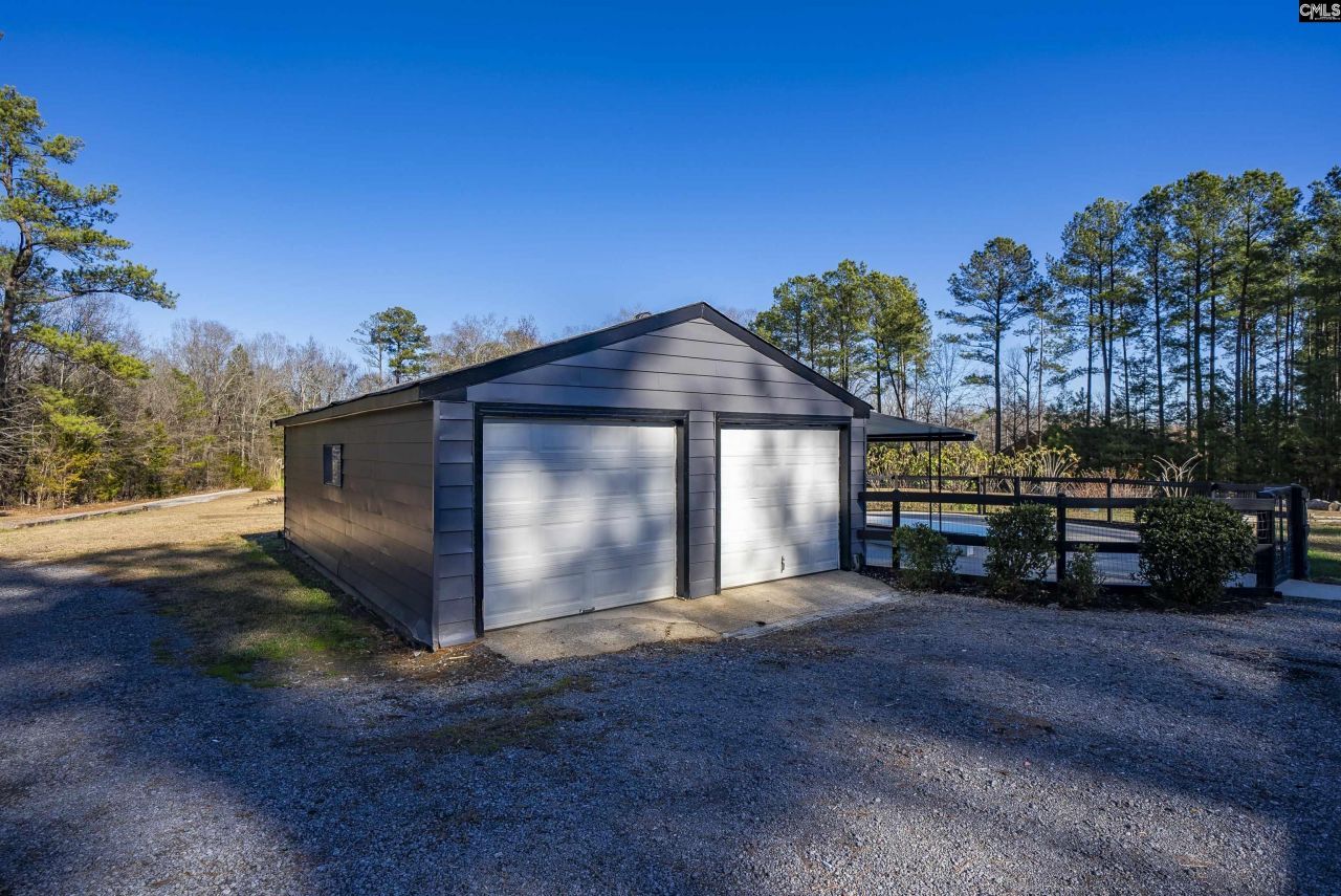 169 Lake Tide Drive Photo 10