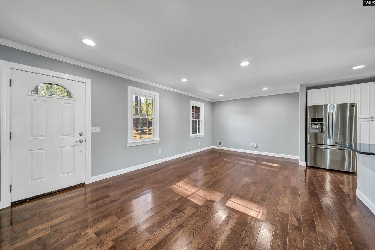 169 Lake Tide Drive Photo 12