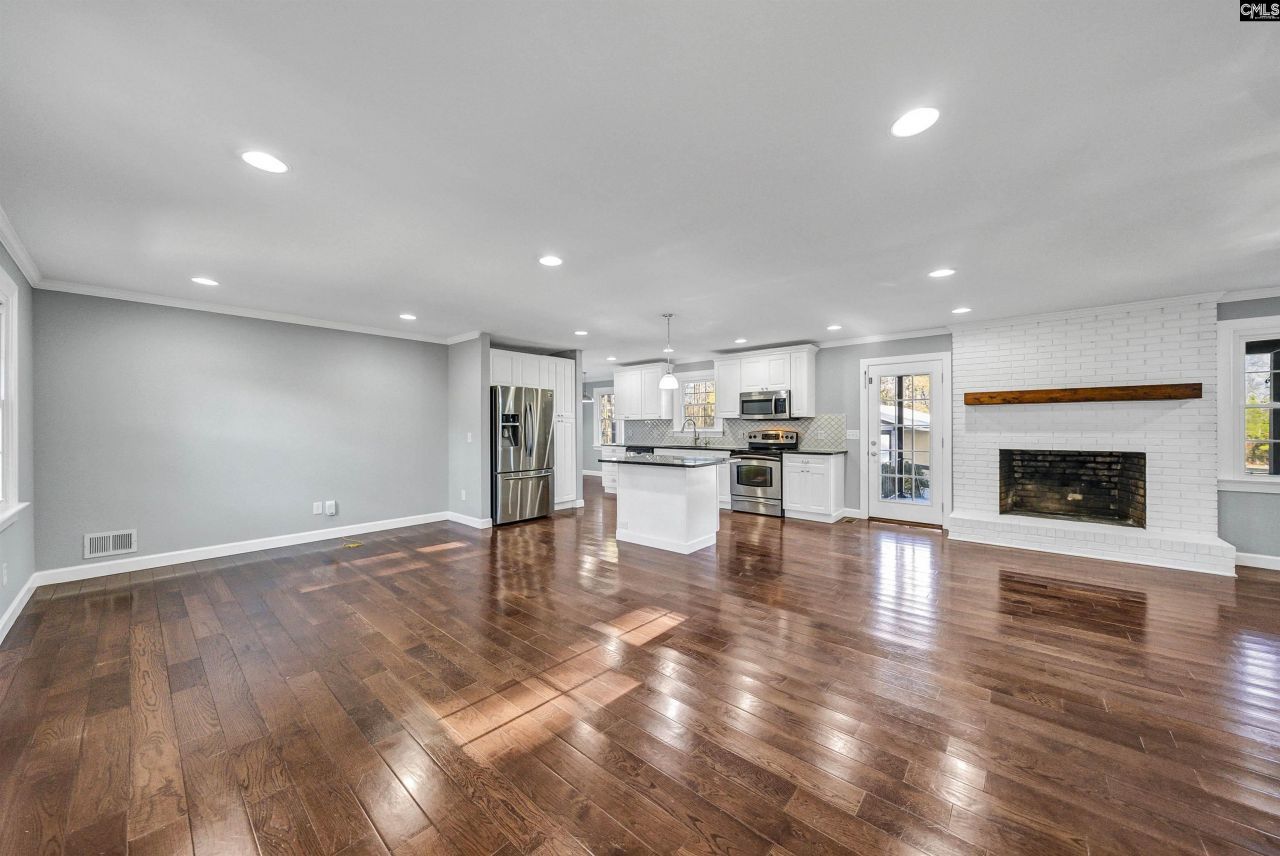 169 Lake Tide Drive Photo 13