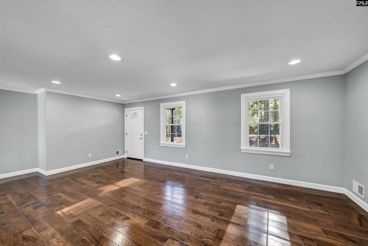 169 Lake Tide Drive Photo 15