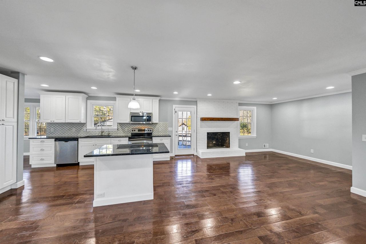 169 Lake Tide Drive Photo 16