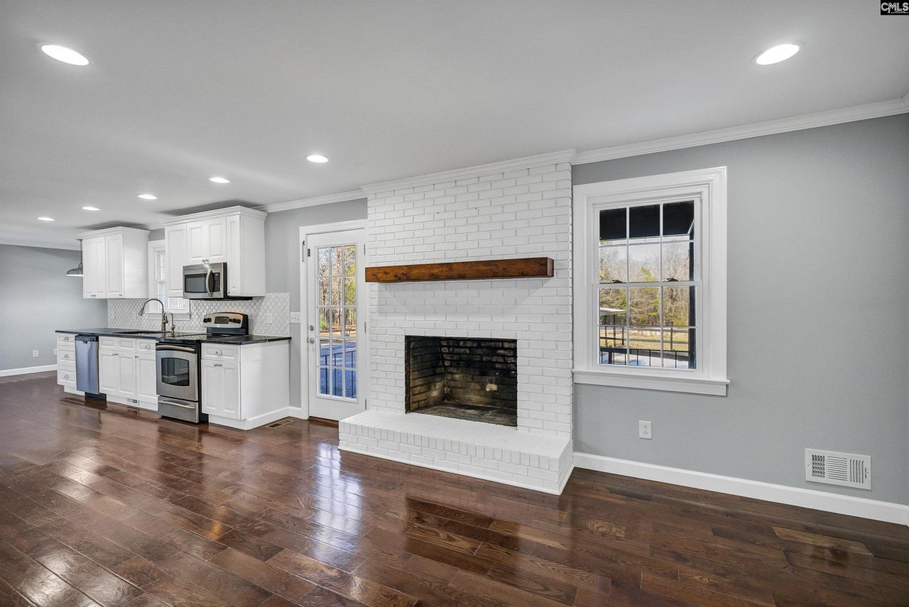 169 Lake Tide Drive Photo 23