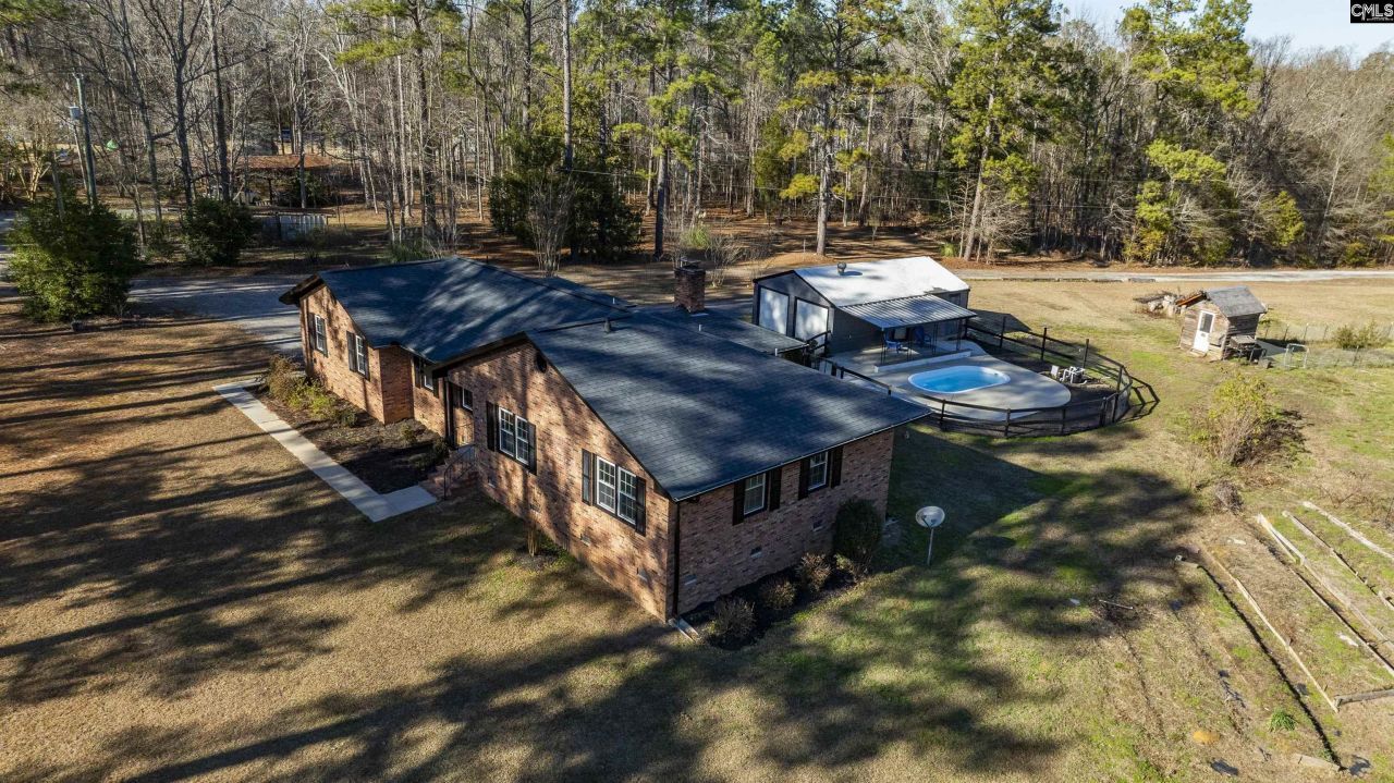 169 Lake Tide Drive Photo 3