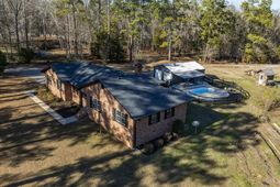 169 Lake Tide Drive photo 4