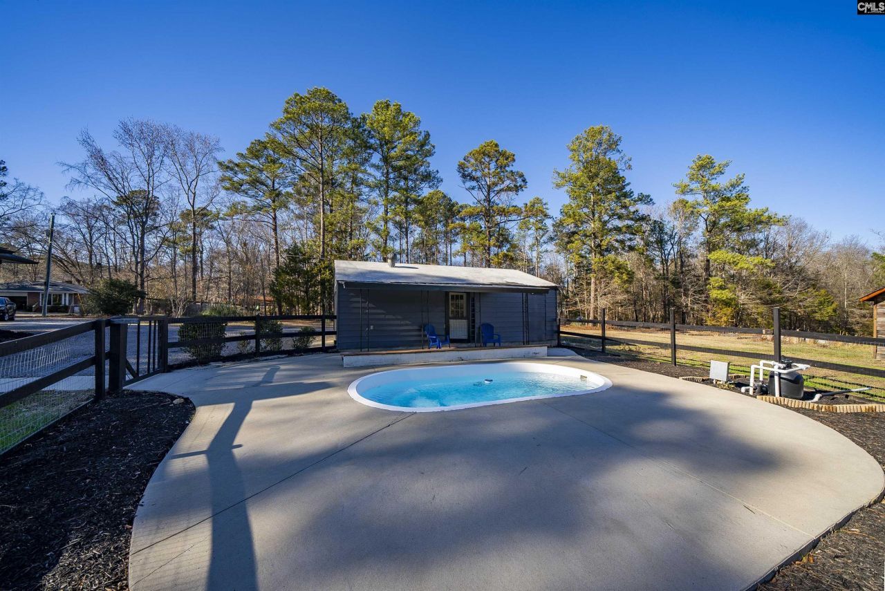 169 Lake Tide Drive Photo 9