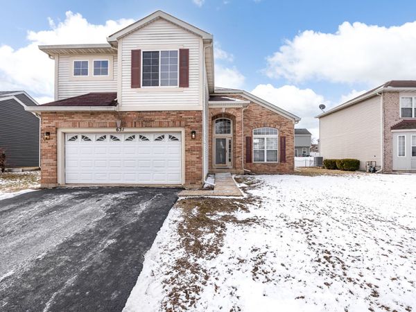 631 Kingsbrooke Crossing, Bolingbrook, IL 60440