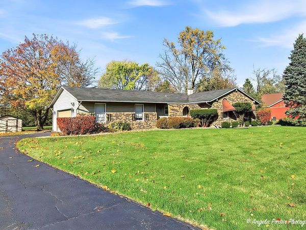 26140 N Ann Court, Wauconda, IL 60084