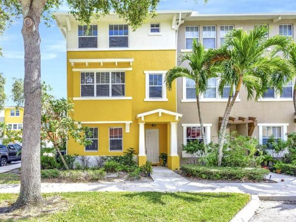 883 Millbrae Court, Unit 1, West Palm Beach, FL 33401