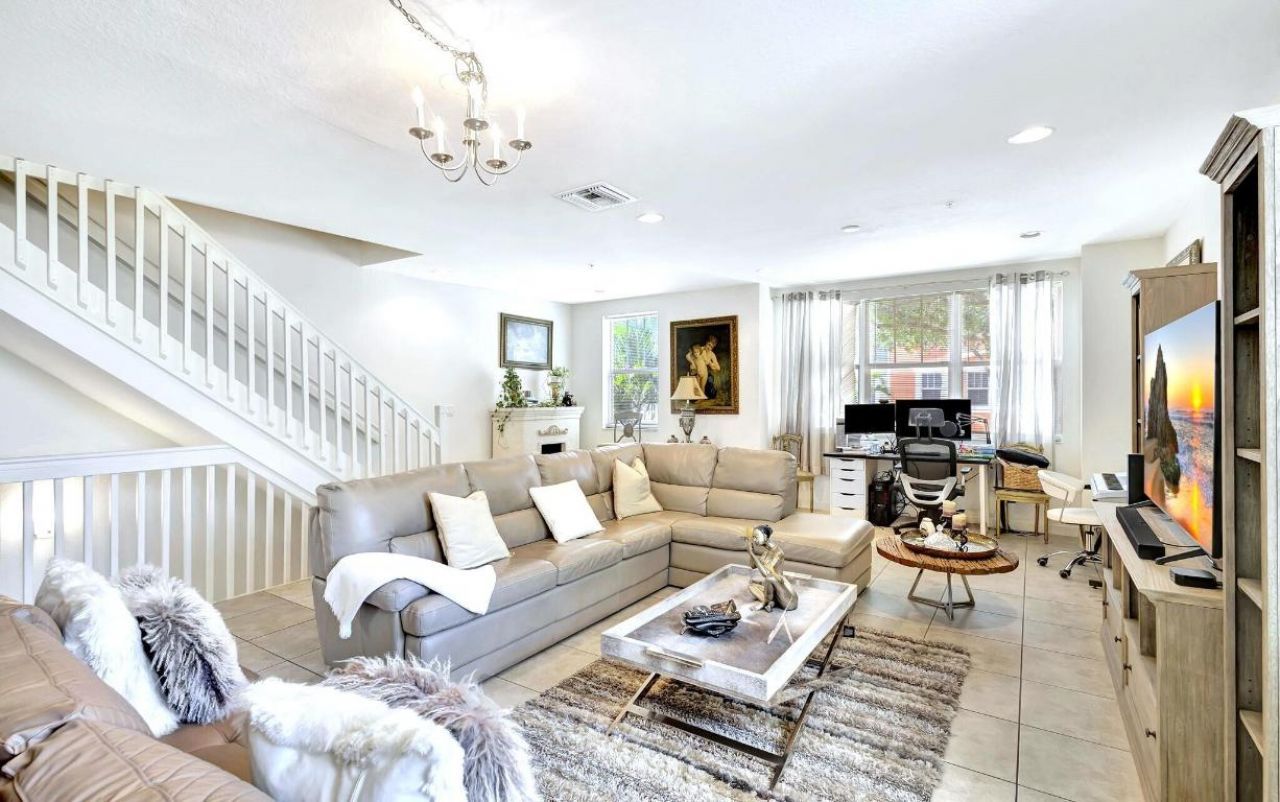 883 Millbrae Court, Unit 1, West Palm Beach, FL 33401 Photo