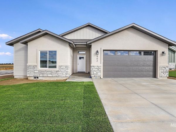 902 23rd Ave E, Jerome, ID 83338