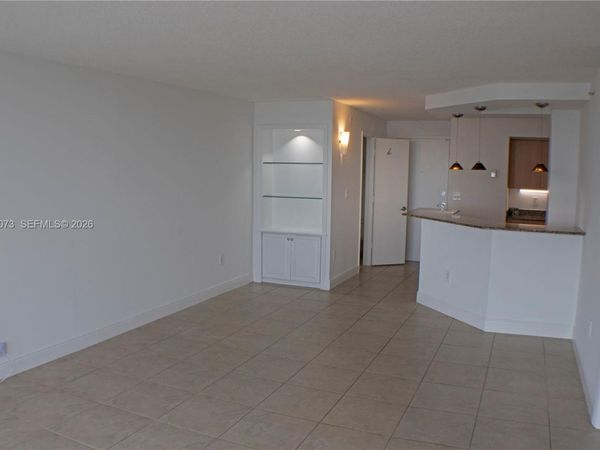 6917 Collins Ave, Unit 1224, Miami Beach, FL 33141