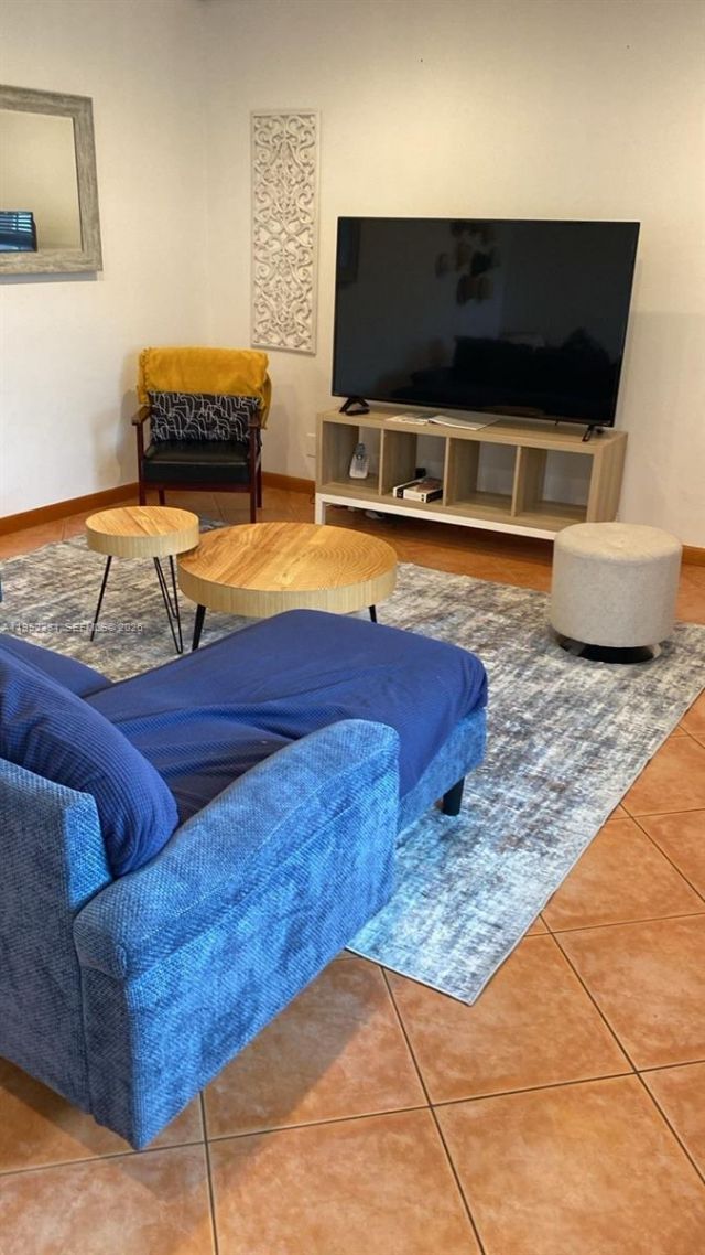 2424 NE 9th St, Unit 307, Fort Lauderdale, FL 33304 Photo