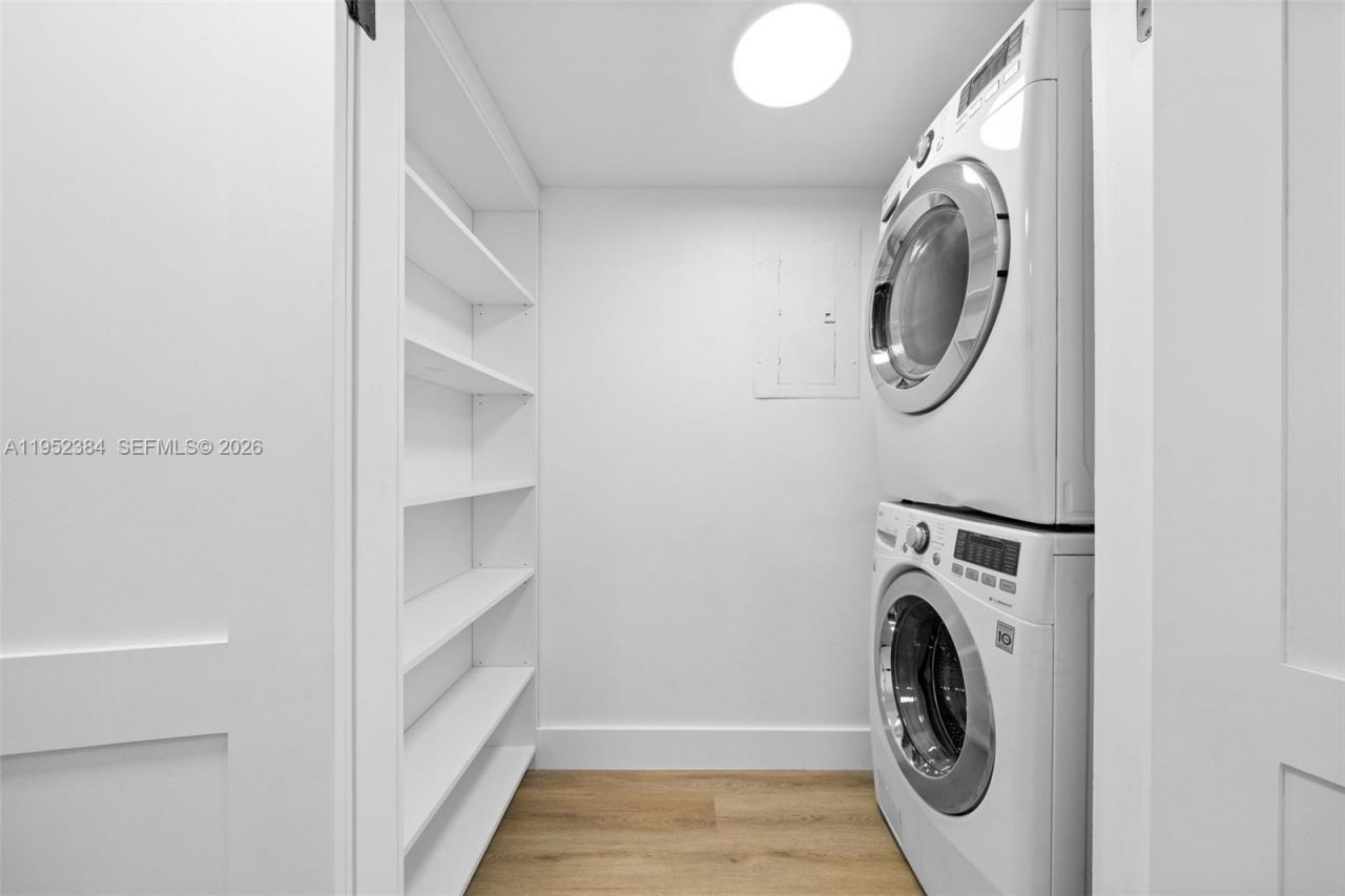 3545 Magellan Cir, Unit 351-5, Aventura, FL 33180 Photo